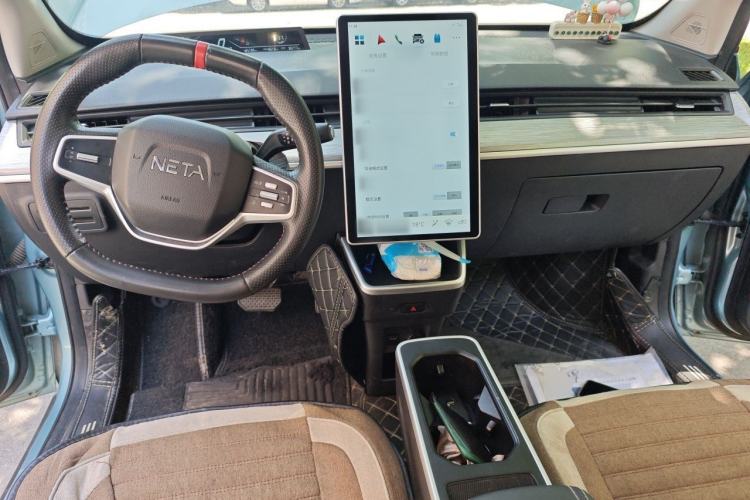 Used NETA V 2022 Chao 400 Lite Center Console
