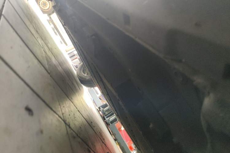 Used NETA V 2022 Standard Range Industry Custom Edition Chassis Front Right