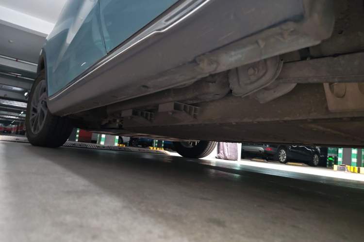 Used NETA V 2022 Chao 300 Lite Ternary Lithium Chassis Rear Left
