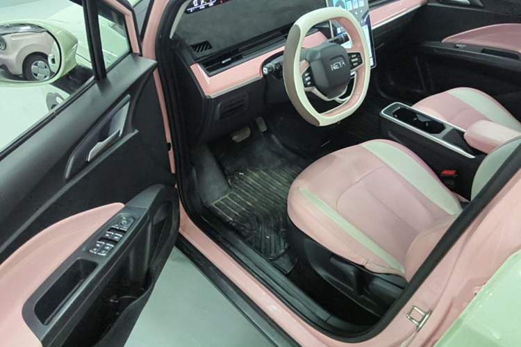 Used NETA V 2022 Chao 400 Lite Pink Custom Edition Driver Seat