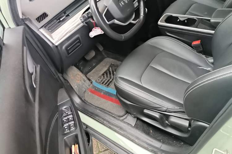 Used NETA V 2022 Chao 300 Lite Ternary Lithium Driver Seat