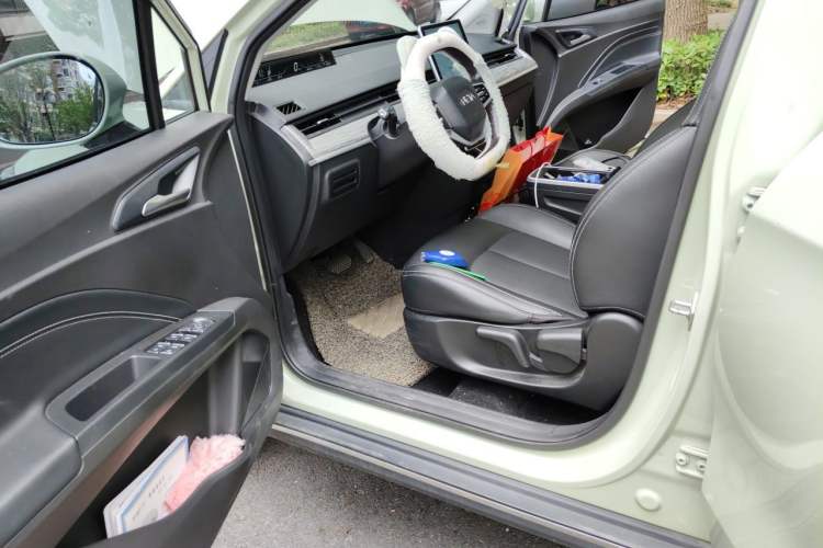 Used NETA V 2022 Chao 400 Lite Driver Seat