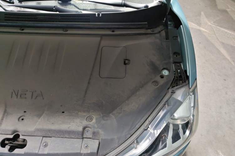 Used NETA V 2022 Chao 300 Lite Ternary Lithium Engine Bay Left