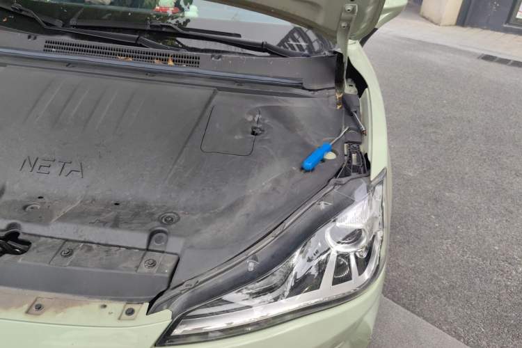 Used NETA V 2022 Chao 400 Lite Engine Bay Left