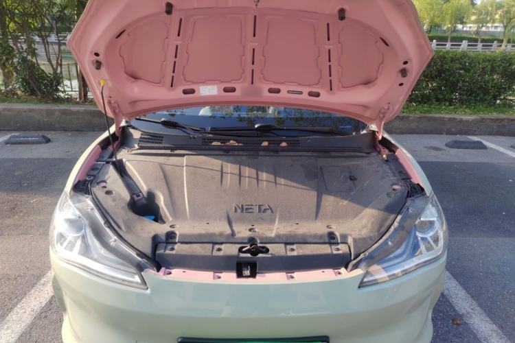 Used NETA V 2022 Chao 400 Lite Pink Custom Edition Engine Bay