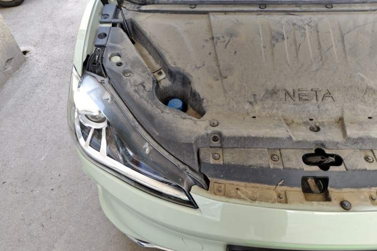 Used NETA V 2022 Chao 400 Lite Engine Bay Right