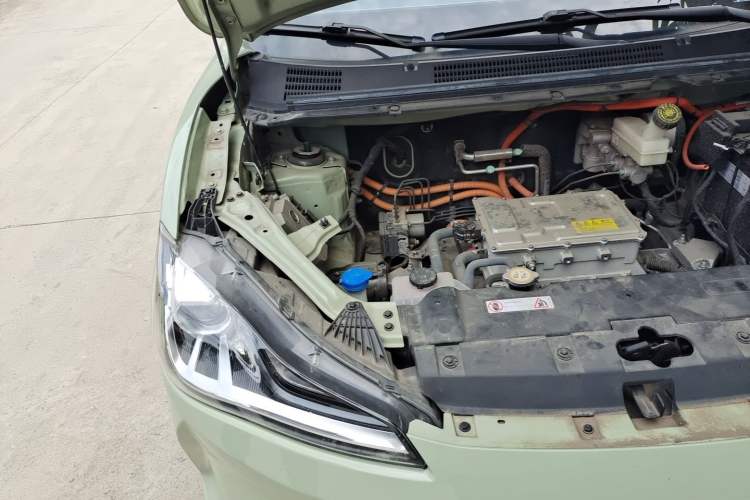 Used NETA V 2022 Chao 400 Lite Engine Bay Right