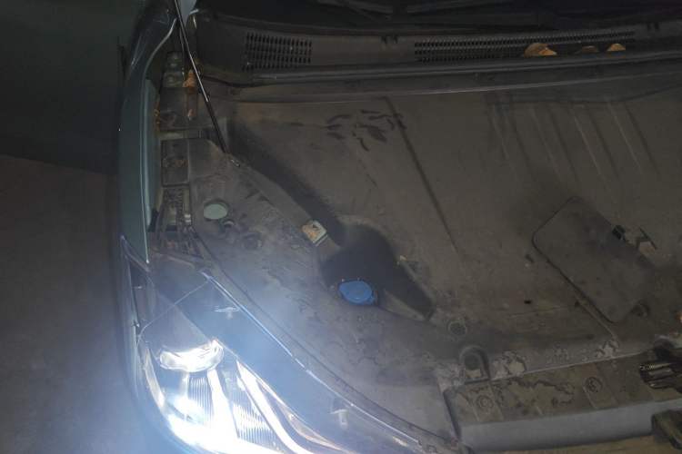Used NETA V 2022 Pro Long-Range Smart Edition Engine Bay Right
