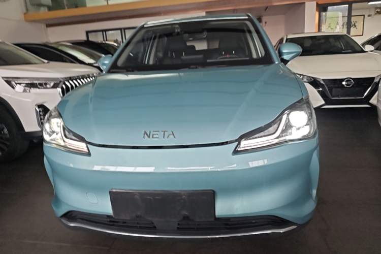 Used NETA V 2022 Chao 300 Lite Lithium Iron Phosphate Front