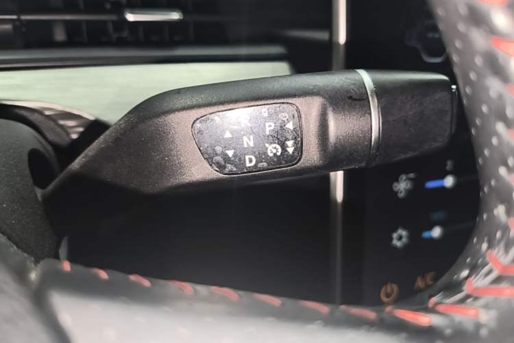 Used NETA V 2022 Chao 400 Lite Gear Lever