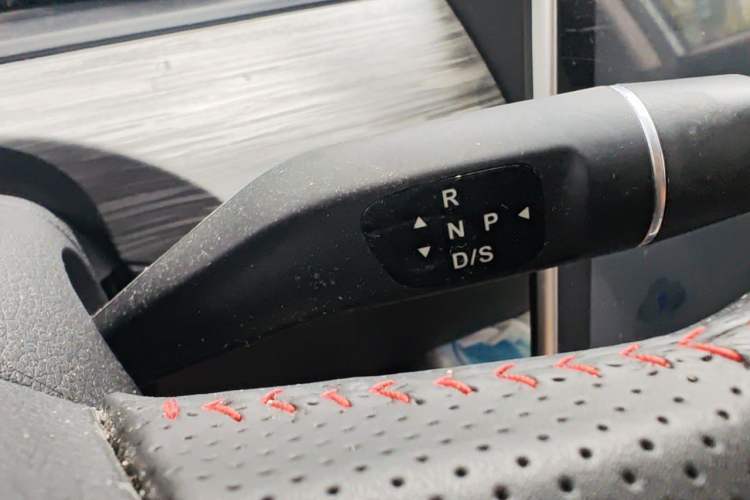 Used NETA V 2022 Chao 300 Lite Lithium Iron Phosphate Gear Lever