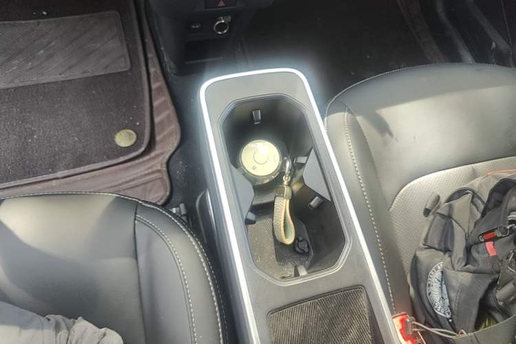 Used NETA V 2022 Chao 400 Lite Gear Lever