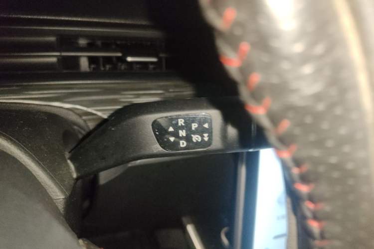 Used NETA V 2022 Chao 400 Lite Gear Lever