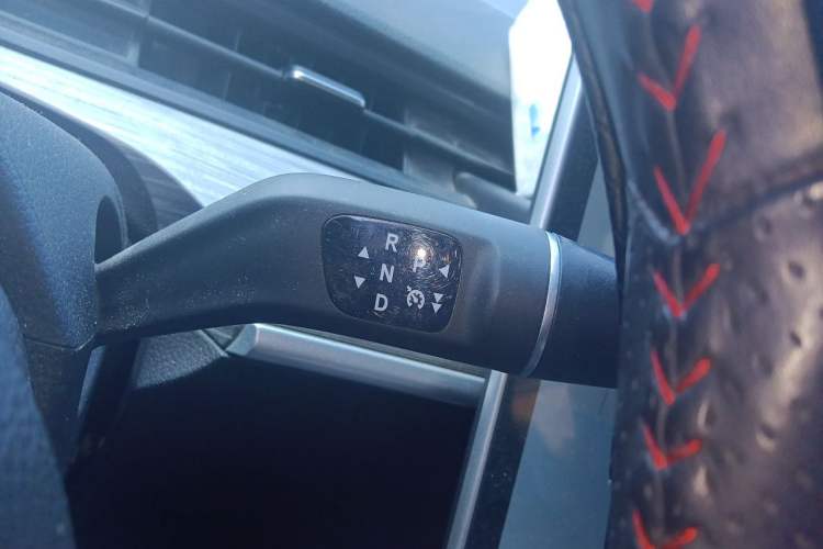 Used NETA V 2022 Chao 400 Pro Gear Lever