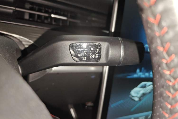Used NETA V 2022 Chao 400 Lite Gear Lever