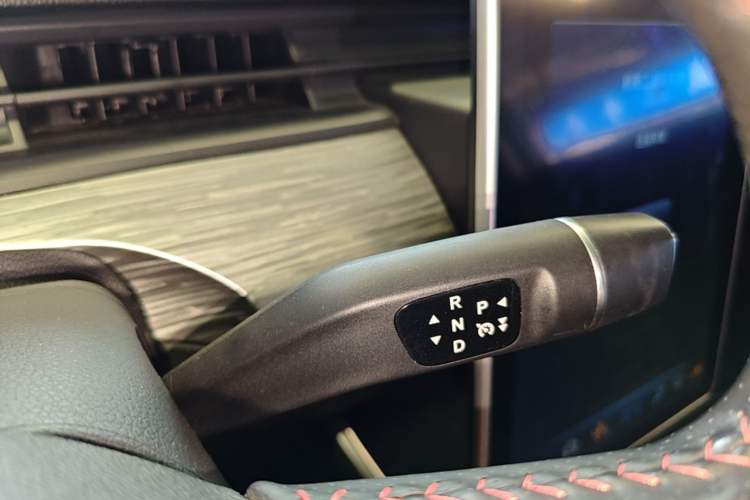 Used NETA V 2022 Chao 400 Lite Gear Lever
