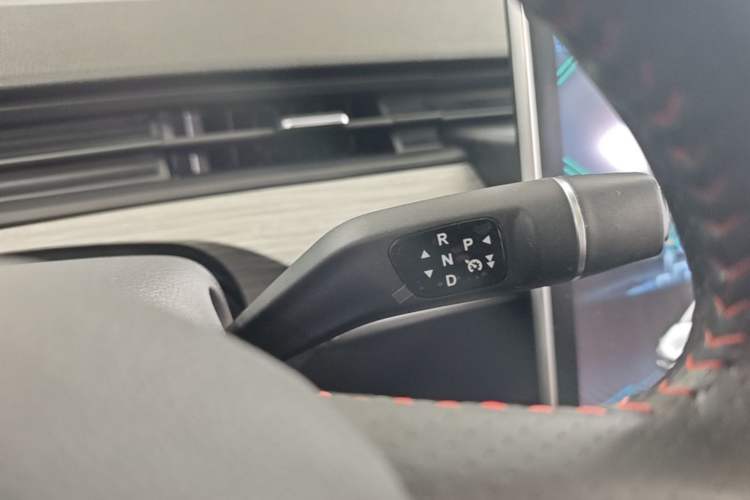 Used NETA V 2022 Chao 400 Lite Gear Lever