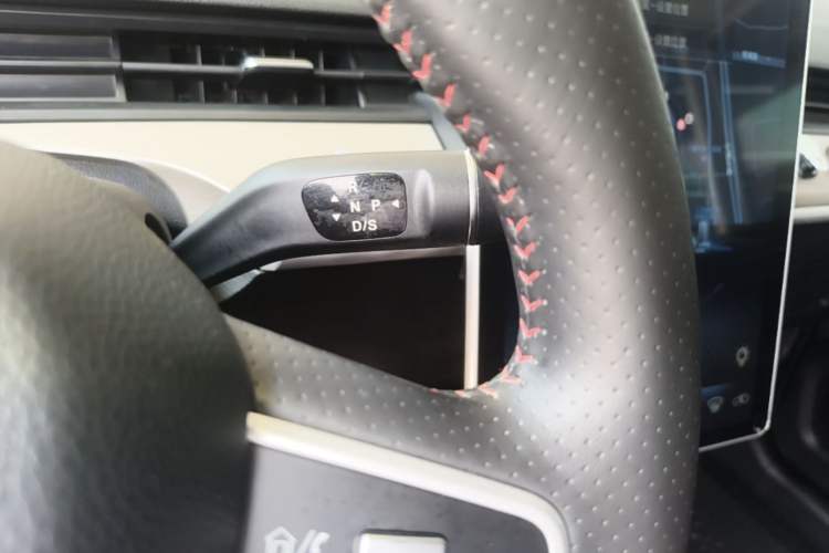 Used NETA V 2022 Chao 300 Lite Ternary Lithium Gear Lever