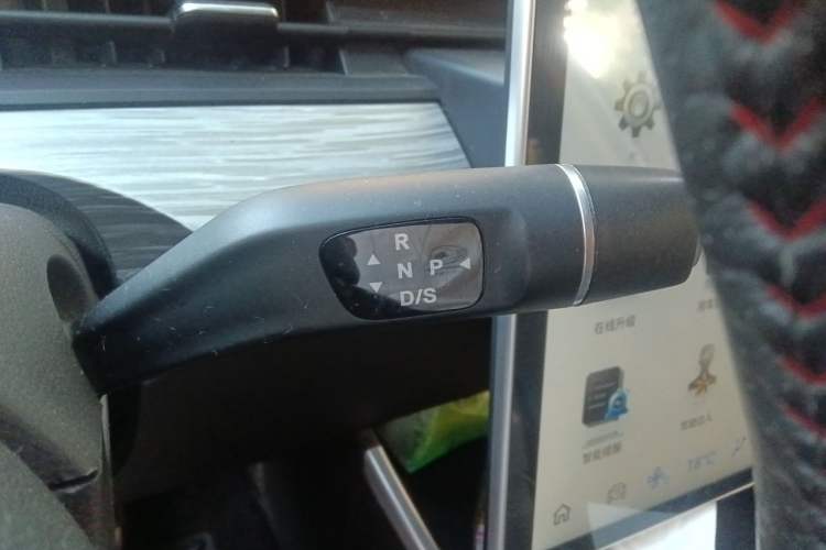 Used NETA V 2022 Chao 300 Lite Lithium Iron Phosphate Gear Lever