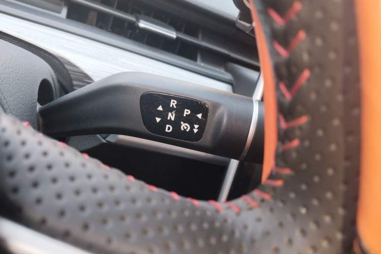 Used NETA V 2022 Chao 400 Lite Gear Lever