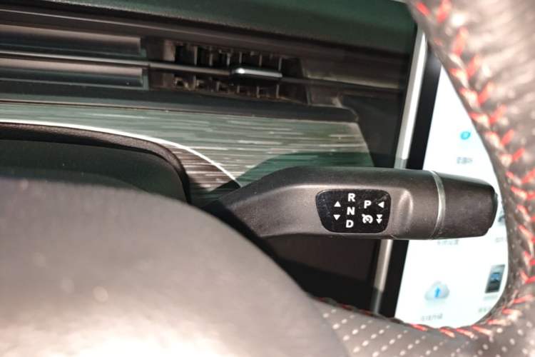 Used NETA V 2022 Chao 400 Lite Gear Lever