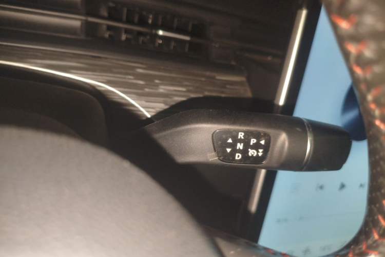 Used NETA V 2022 Chao 400 Lite Gear Lever