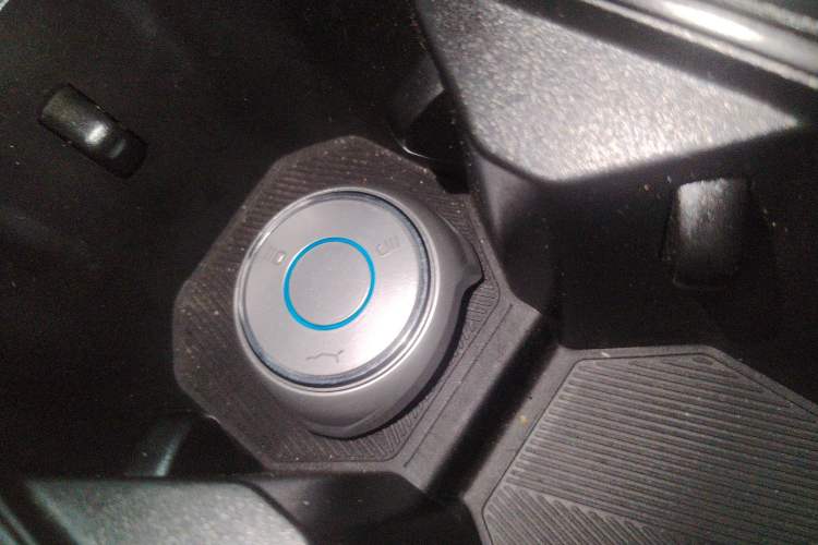 Used NETA V 2022 Chao 400 Lite Interior 1