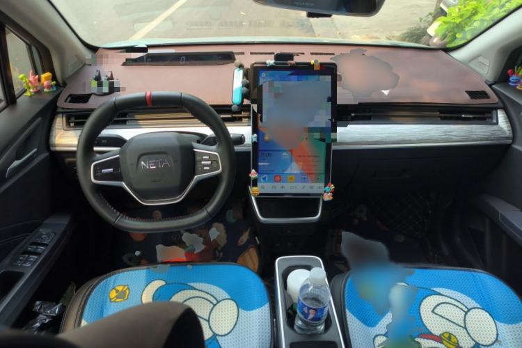 Used NETA V 2022 Chao 400 Lite Interior 2