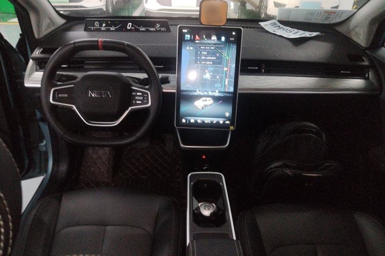 Used NETA V 2022 Chao 400 Lite Interior 2