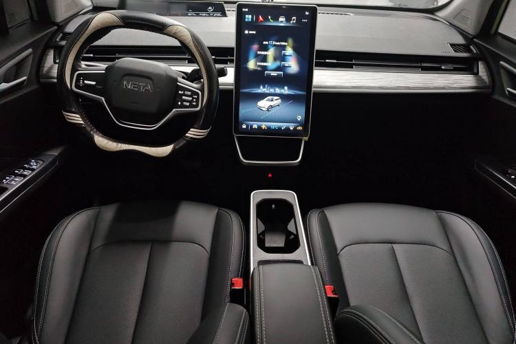 Used NETA V 2022 Chao 400 Lite Interior 3