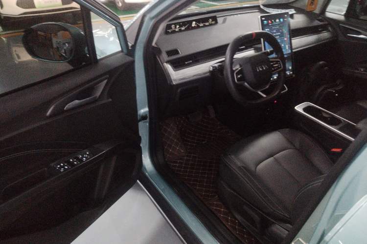 Used NETA V 2022 Chao 400 Lite Interior 3