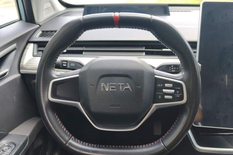Used NETA V 2022 Chao 300 Lite Lithium Iron Phosphate Interior 4