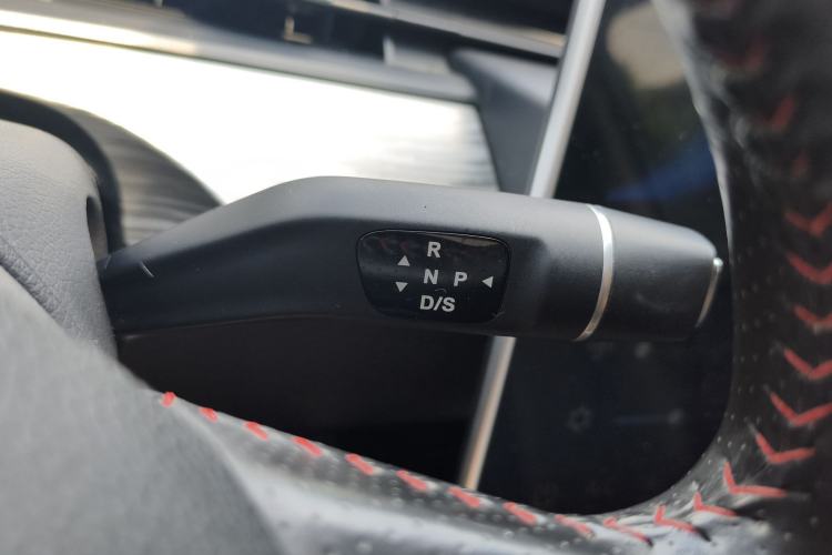 Used NETA V 2022 Chao 300 Lite Lithium Iron Phosphate Interior 5