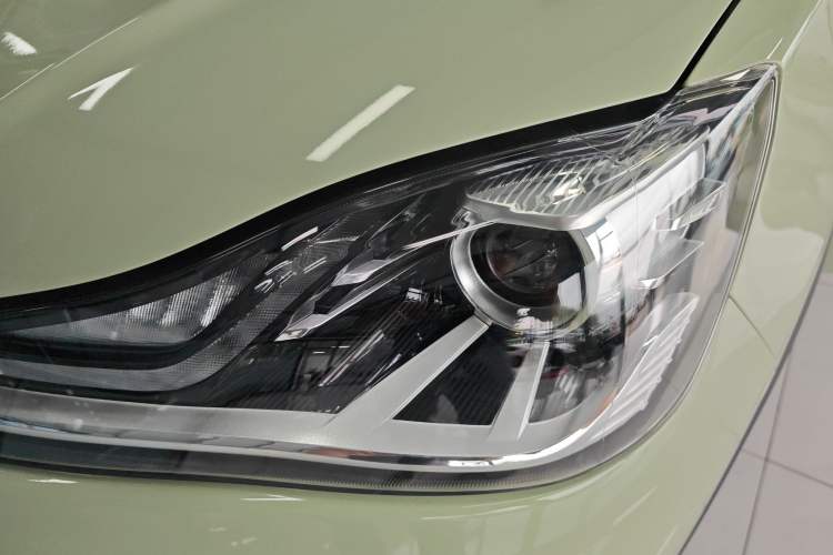 Used NETA V 2022 Chao 400 Lite Left Front Headlight