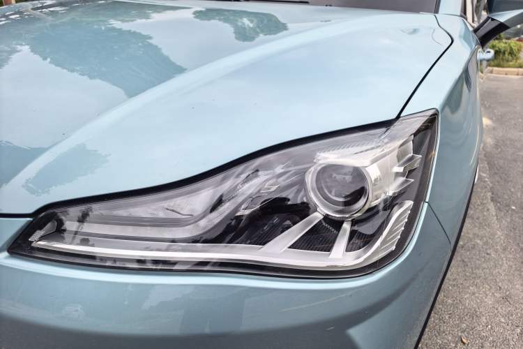 Used NETA V 2022 Chao 400 Lite Left Front Headlight
