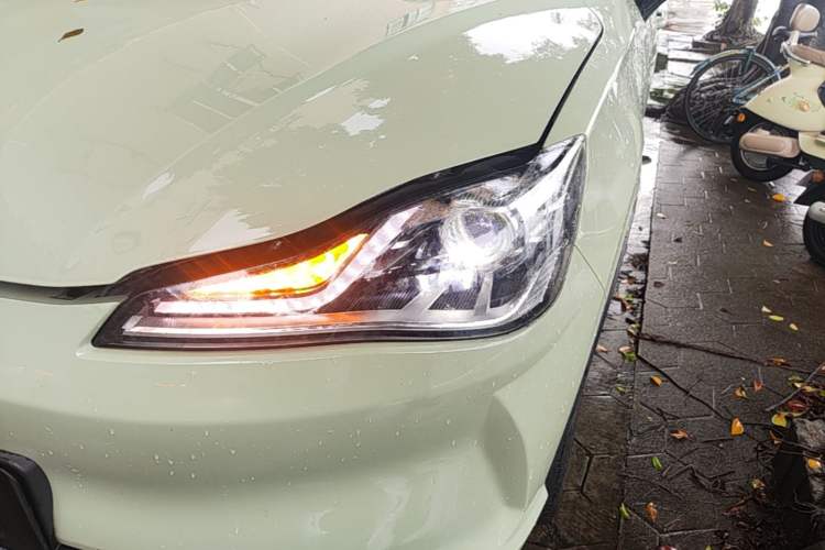 Used NETA V 2022 Chao 400 Lite Left Front Headlight