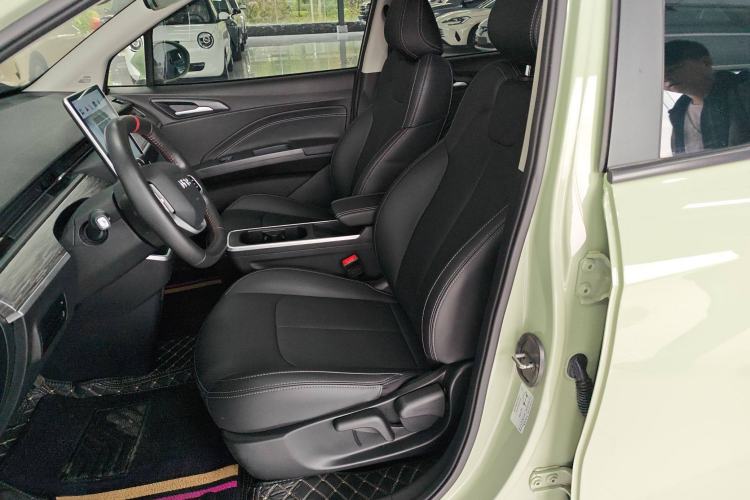 Used NETA V 2022 Chao 400 Lite Left Front Seat