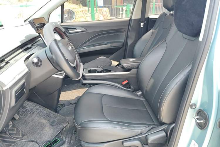 Used NETA V 2022 Chao 400 Lite Left Front Seat