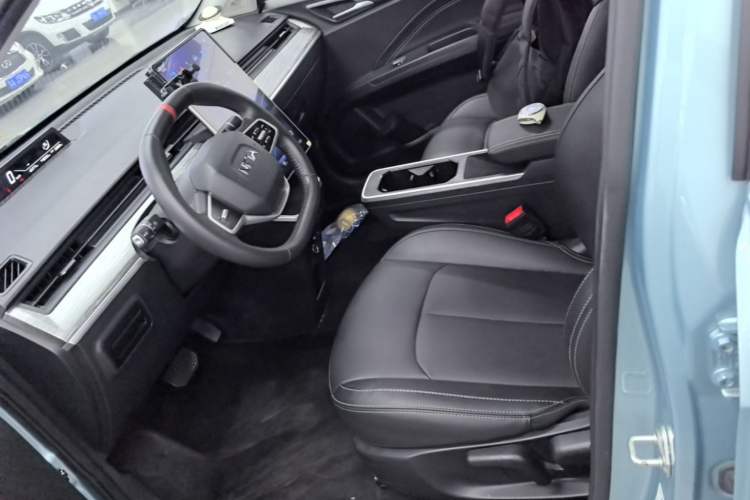 Used NETA V 2022 Chao 400 Lite Left Front Seat