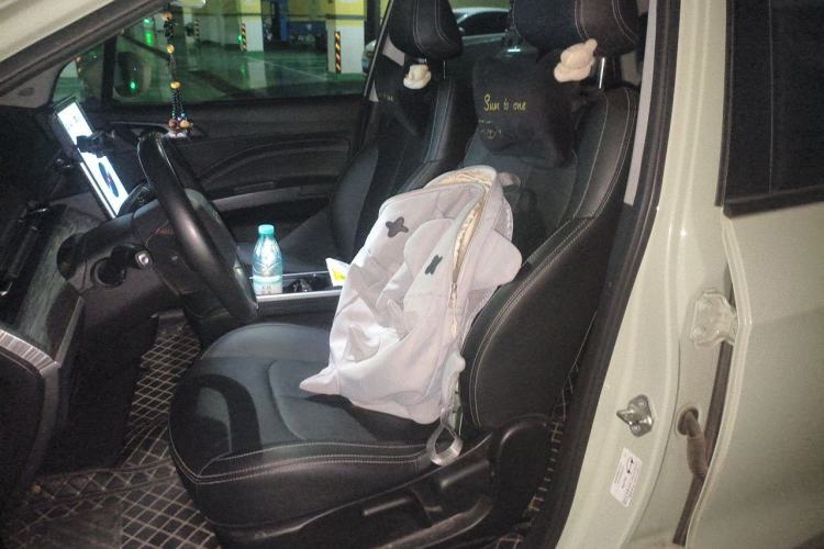Used NETA V 2022 Chao 400 Lite Left Front Seat