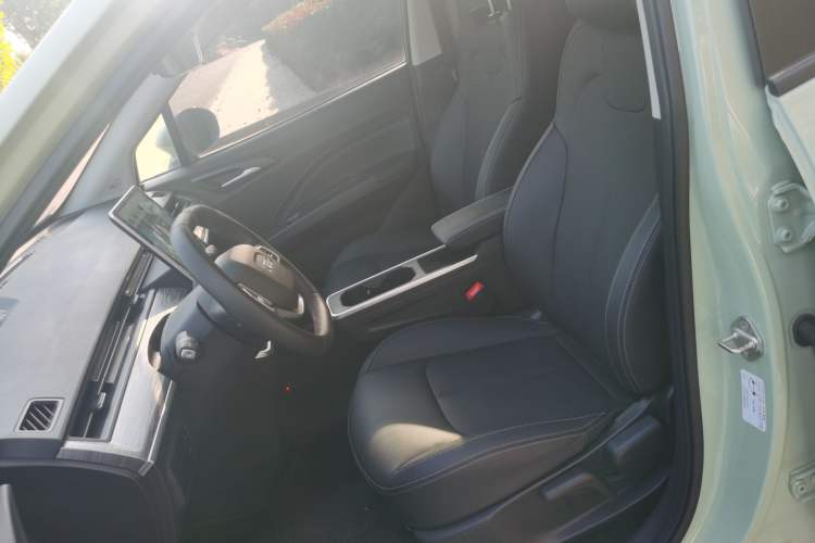 Used NETA V 2022 Chao 400 Lite Left Front Seat