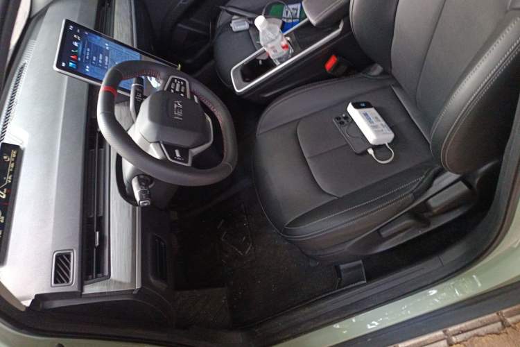Used NETA V 2022 Chao 400 Lite Left Front Seat