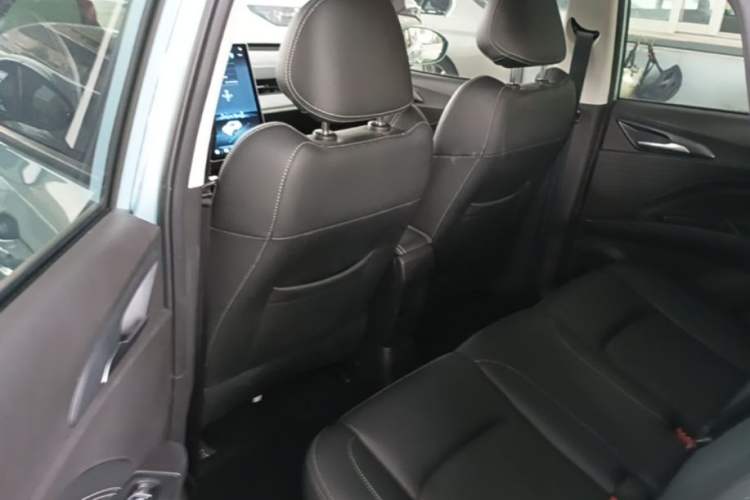 Used NETA V 2022 Chao 300 Lite Lithium Iron Phosphate Left Rear Seat