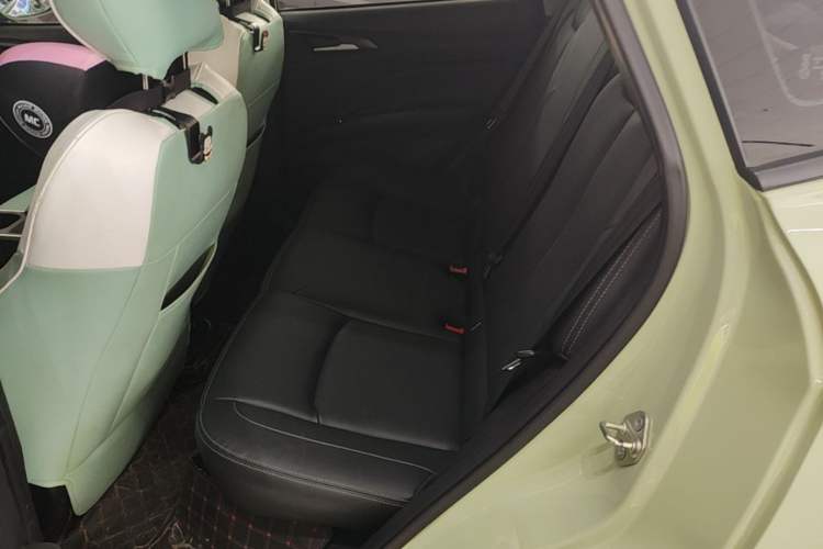 Used NETA V 2022 Chao 400 Lite Left Rear Seat