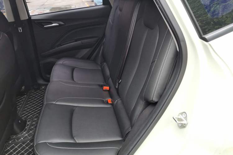 Used NETA V 2022 Chao 400 Lite Left Rear Seat