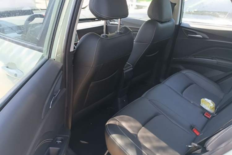 Used NETA V 2022 Chao 400 Lite Left Rear Seat