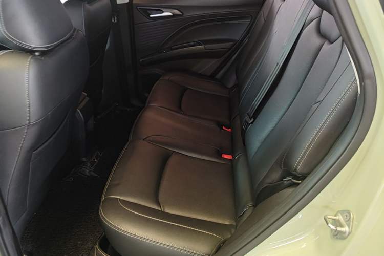 Used NETA V 2022 Chao 400 Lite Left Rear Seat