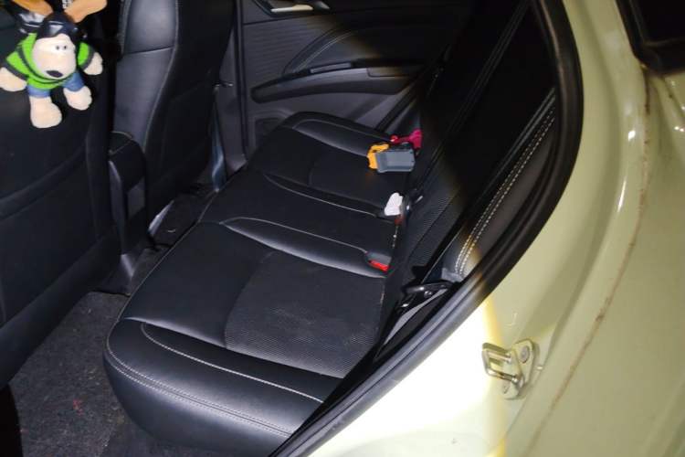 Used NETA V 2022 Chao 400 Lite Left Rear Seat