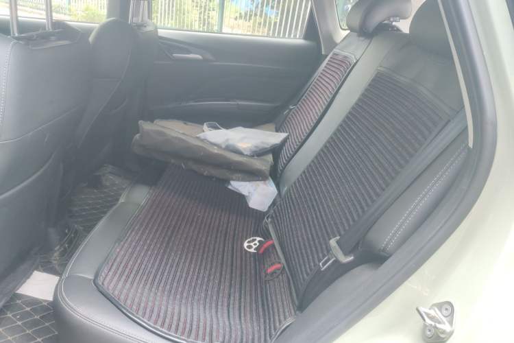 Used NETA V 2022 Chao 400 Left Rear Seat