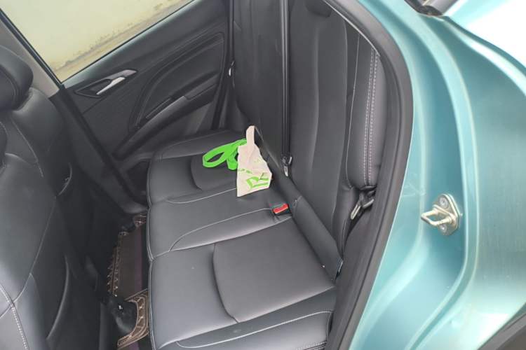 Used NETA V 2022 Chao 400 Lite Left Rear Seat